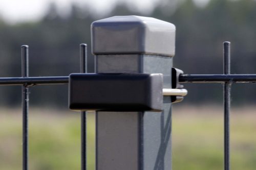 Rögzítő kengyel fém béléssel 40x80mm-es. Kiszerelés: 10 db